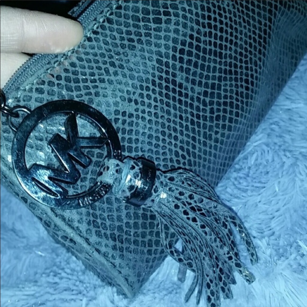 🌹Michael Kors Cosmetic Bag🌹 - Picture 4 of 4
